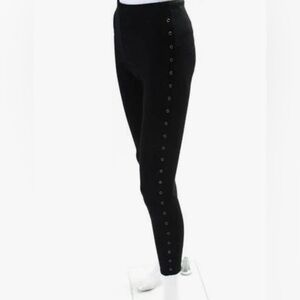 Stylish Black Grommet Leggings